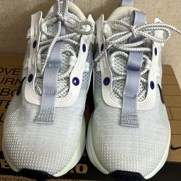 WOMEN’S NIKE AIR MAX 2021 SIZE 6.5 BRAND NEW IN BOX!! NEVER BEEN WORN! ❤️ - Picture 12 of 13